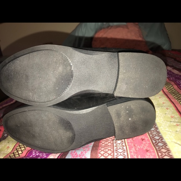 Over the knee black boots - Picture 3 of 6